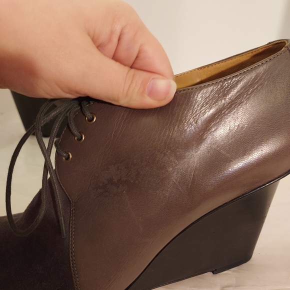 Nine West "Hartie" Wedge Booties with Pointy Toe in Size 9.5 M - Picture 6 of 13